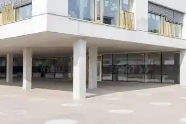 Grafisches Spiel mit der Wahrnehmung für die Schule Schendlingen